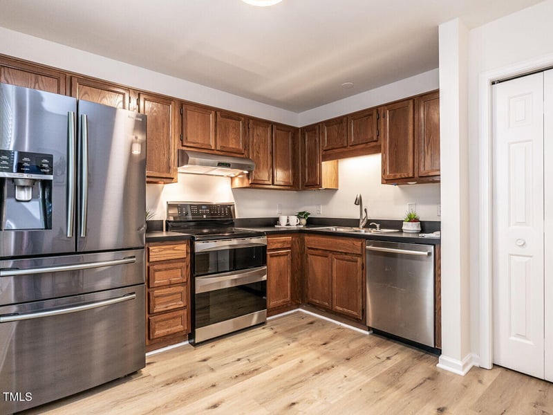 141 Riverwalk Cir, Cary, NC 27511