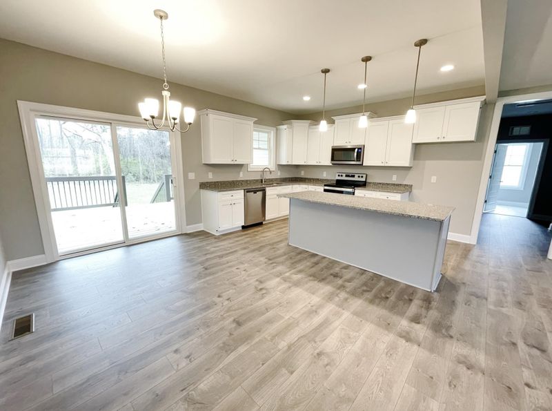 141 Saddlewood Ln, Zebulon, NC 27597