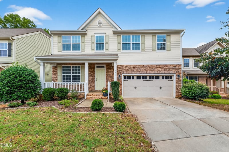 141 Spring Pine Ln, Holly Springs, NC 27540
