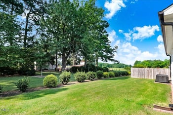 141 Sturgeon St, Smithfield, NC 27577