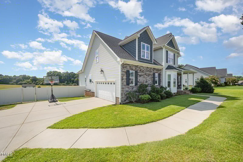 141 Vibernum Vw, Four Oaks, NC 27524