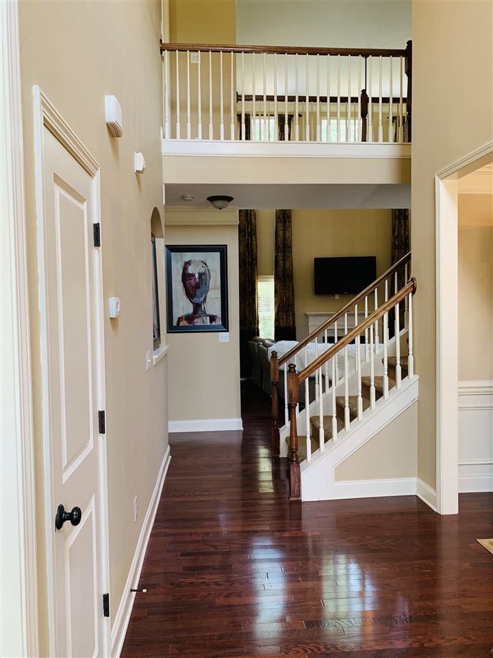 141 Windrush Ln, Durham, NC 27703