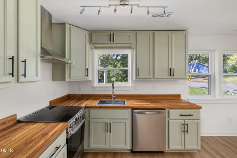 1410 C Maplewood Dr, Durham, NC 27704