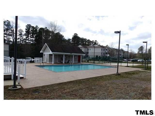 1410 Collegiate Cir #002, Raleigh, NC 27606