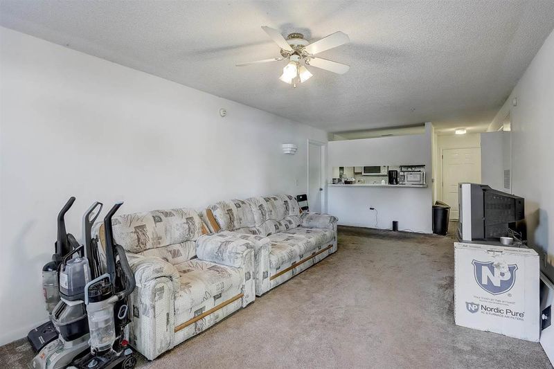 1410 Collegiate Cir #102, Raleigh, NC 27606