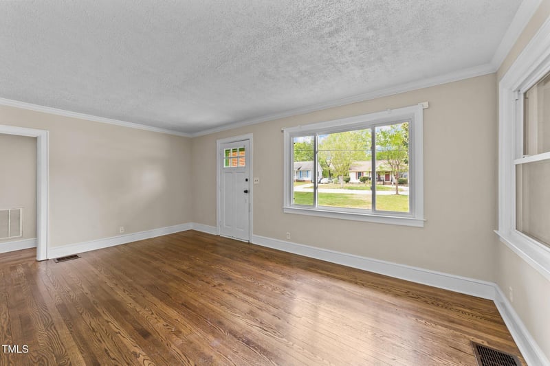 1410 Cross Link Rd, Raleigh, NC 27610