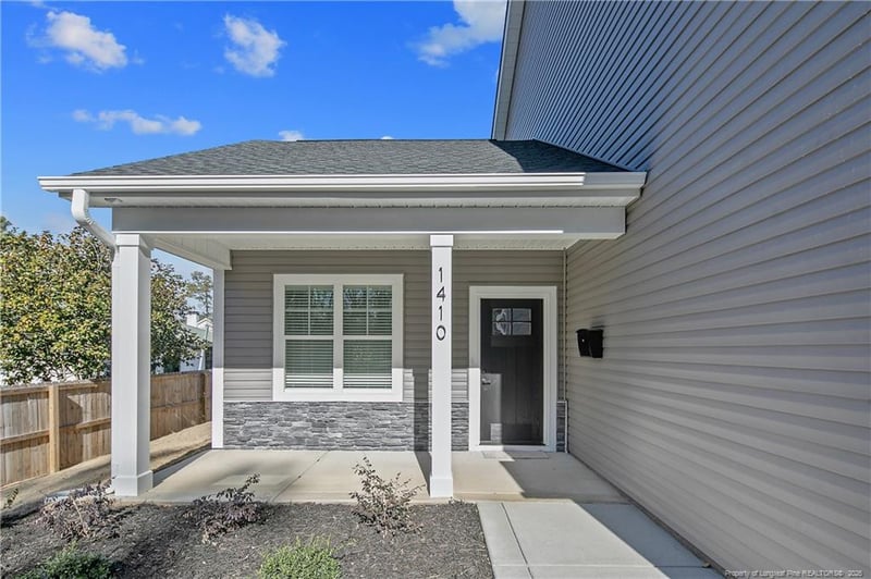 1410 Hilltop Ave, Fayetteville, NC 28305