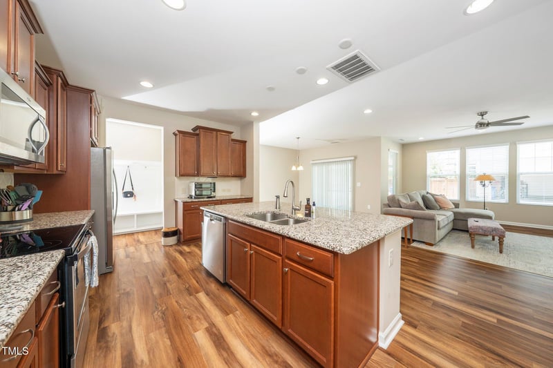 1410 Southpoint Trl, Durham, NC 27713