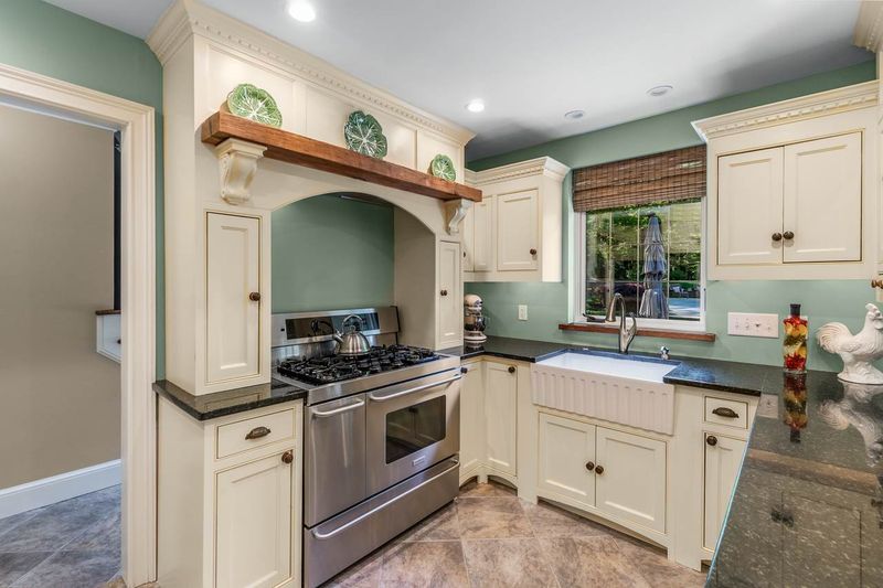 14109 Allison Dr, Raleigh, NC 27615