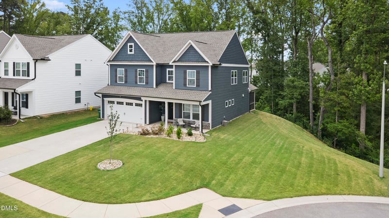 1411 Arena Ln, Fuquay Varina, NC 27526