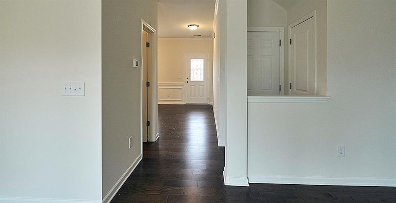 1411 Carisbrooke Dr, Mebane, NC 27302