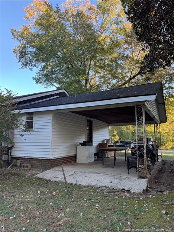 1411 Deep River Rd, Sanford, NC 27330