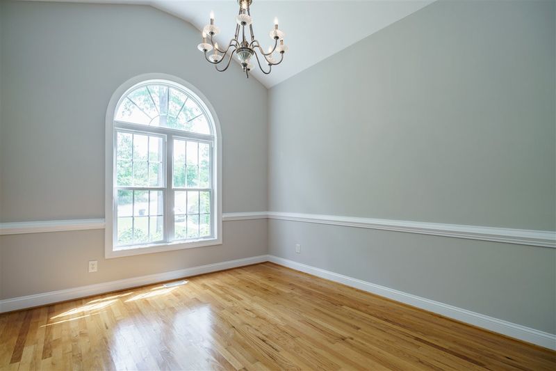 1411 G W Ct, Raleigh, NC 27603