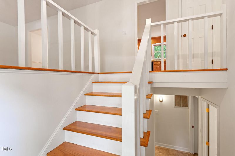 1411 Laughridge Dr, Cary, NC 27511