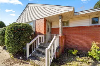 1411 Stansfield Dr, Fayetteville, NC 28303