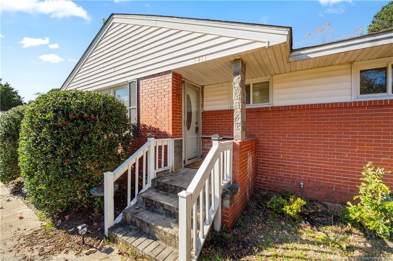 1411 Stansfield Dr, Fayetteville, NC 28303