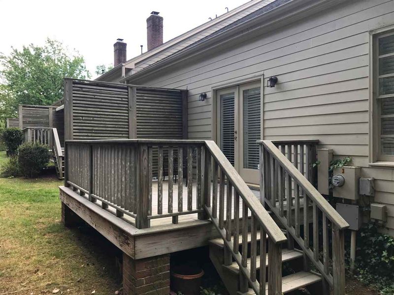 1412 Canfield Ct, Raleigh, NC 27608