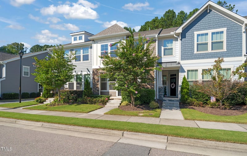 1412 Elk Falls Dr, Wendell, NC 27591