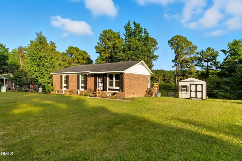 1412 Parks Village Rd, Zebulon, NC 27597