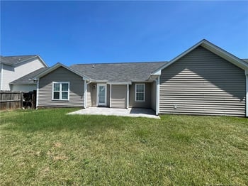 1413 Avoncroft Dr, Fayetteville, NC 28306