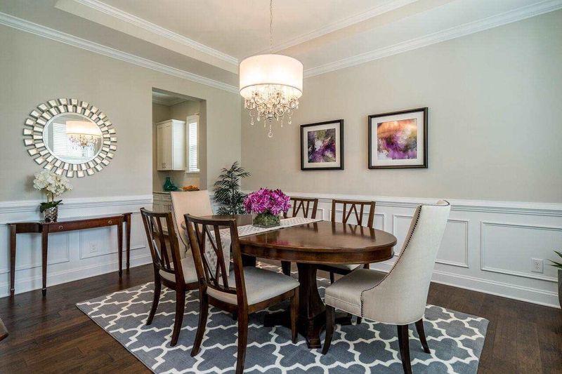 1413 Bond Gardens Rd, Cary, NC 27518