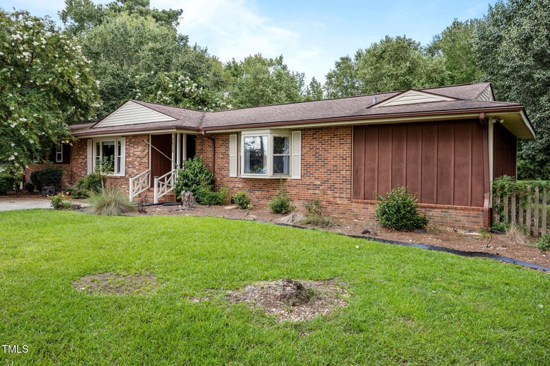 1413 Bud Hawkins Rd, Dunn, NC 28334