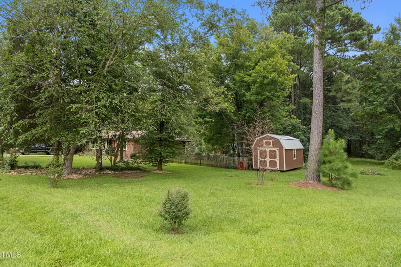 1413 Bud Hawkins Rd, Dunn, NC 28334