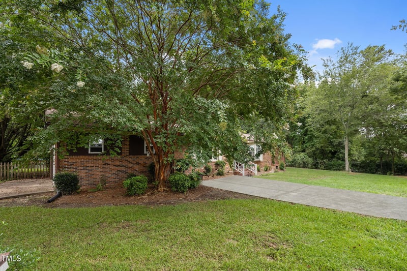 1413 Bud Hawkins Rd, Dunn, NC 28334