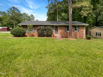 1413 Chamblee Rd, Zebulon, NC 27597