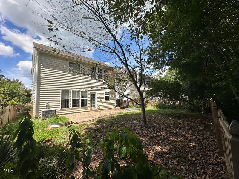 1413 Crimson Creek Dr, Durham, NC 27713