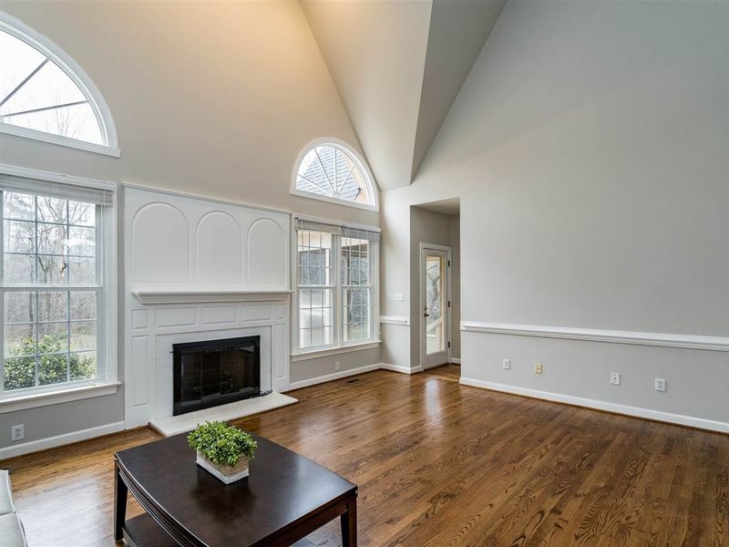 1413 Enchanted Oaks Dr, Raleigh, NC 27606