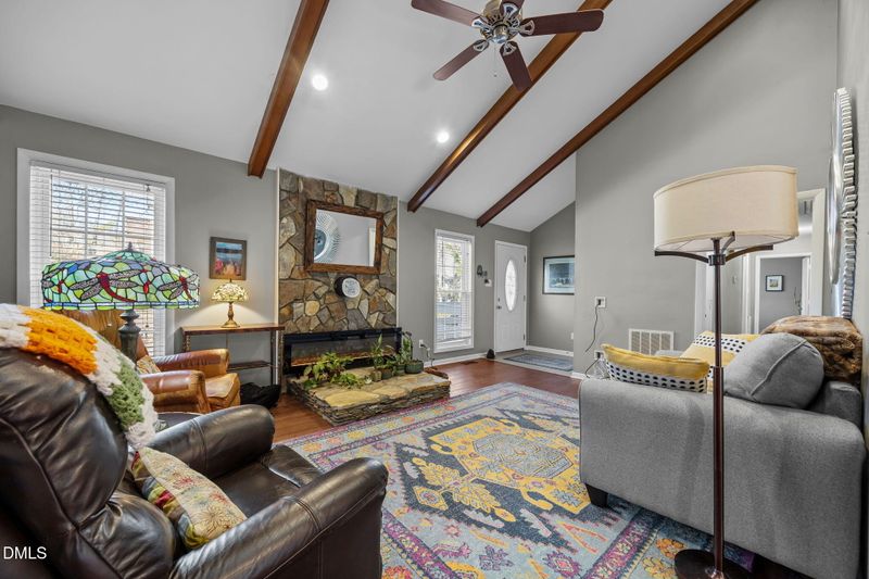 1413 Fairway Ridge Dr, Raleigh, NC 27606