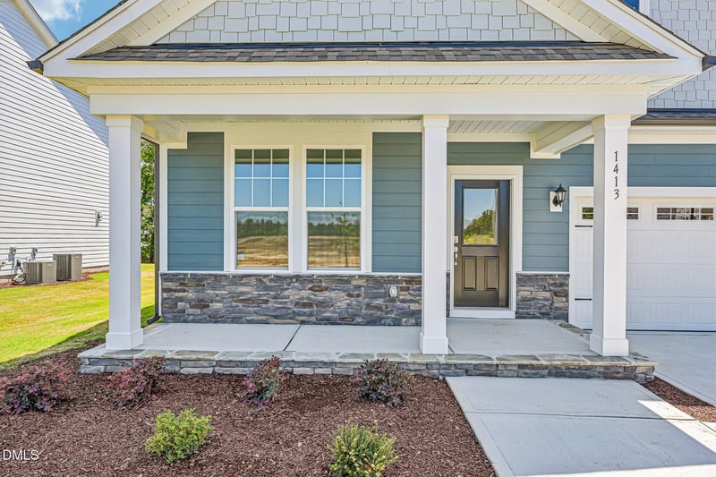 1413 Green Cypress Dr, Zebulon, NC 27597