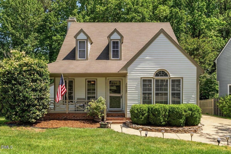 1413 Greenside Dr, Raleigh, NC 27609