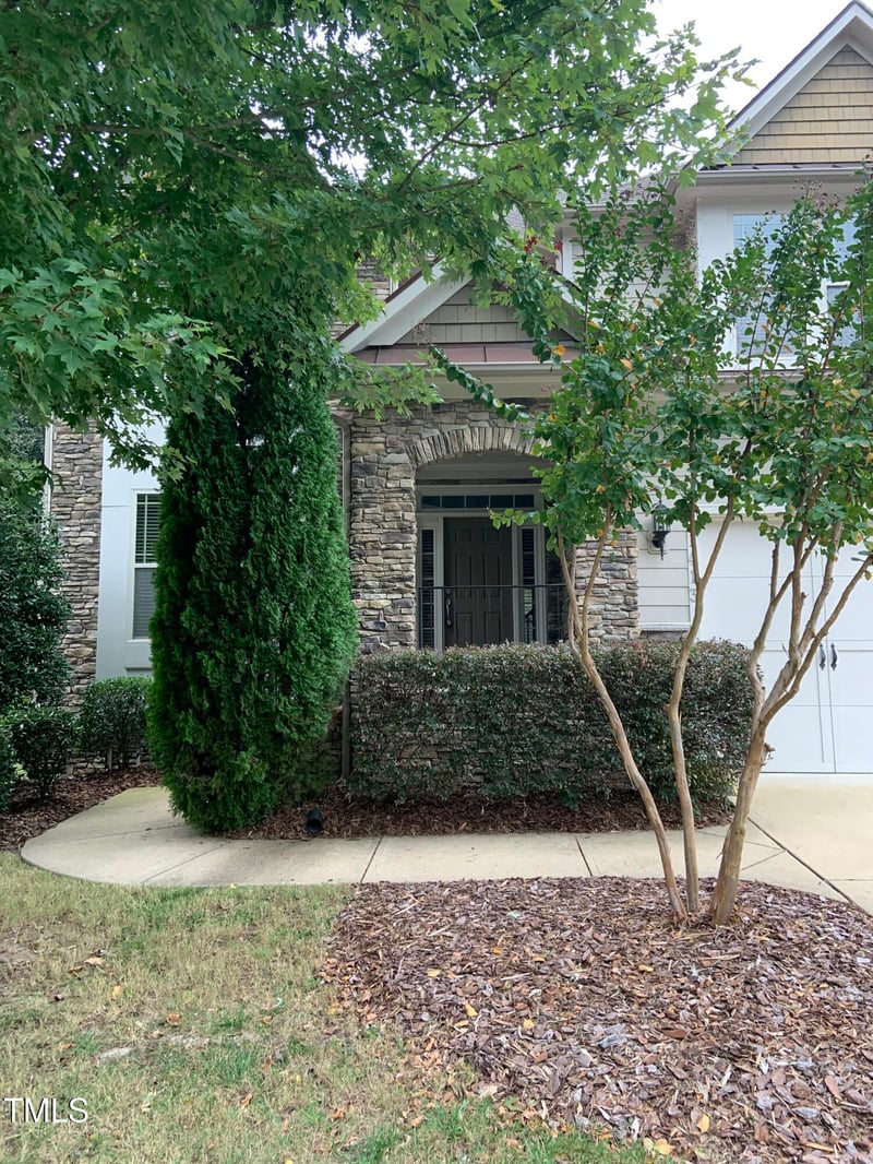 1413 Lily Creek Dr, Cary, NC 27518