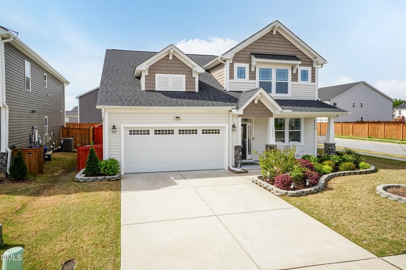 1413 Matisse Dr, Fuquay Varina, NC 27526