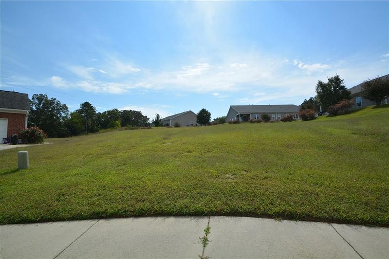 1413 Raspberry Rn, Graham, NC 27253