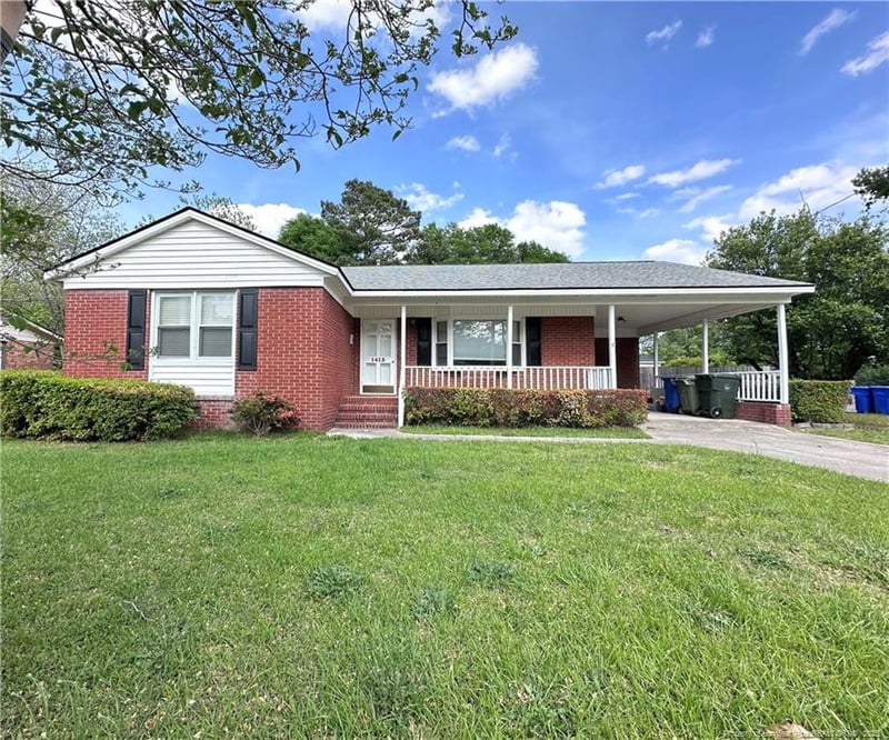 1413 Skycrest Dr, Fayetteville, NC 28348