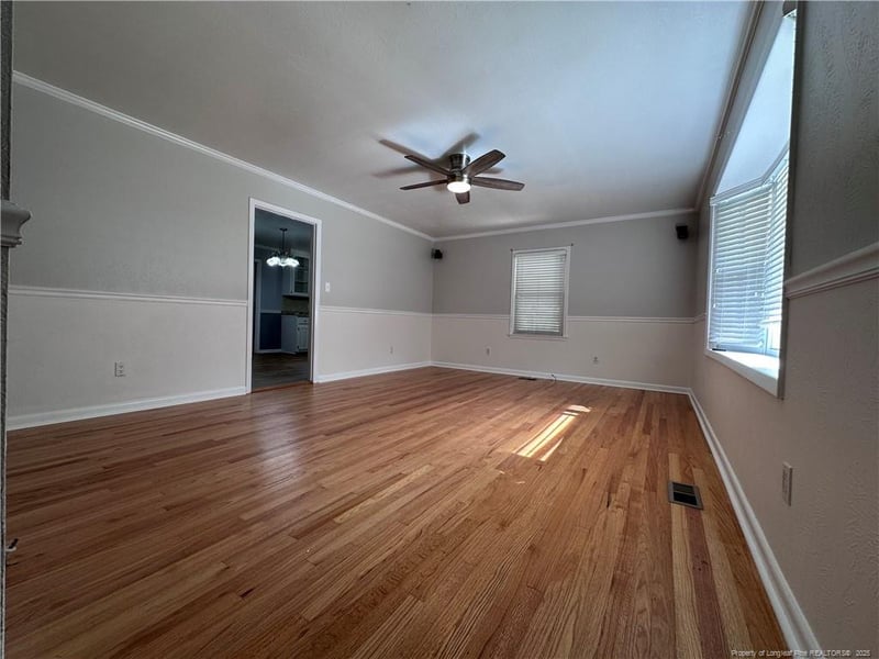 1413 Skycrest Dr, Fayetteville, NC 28348