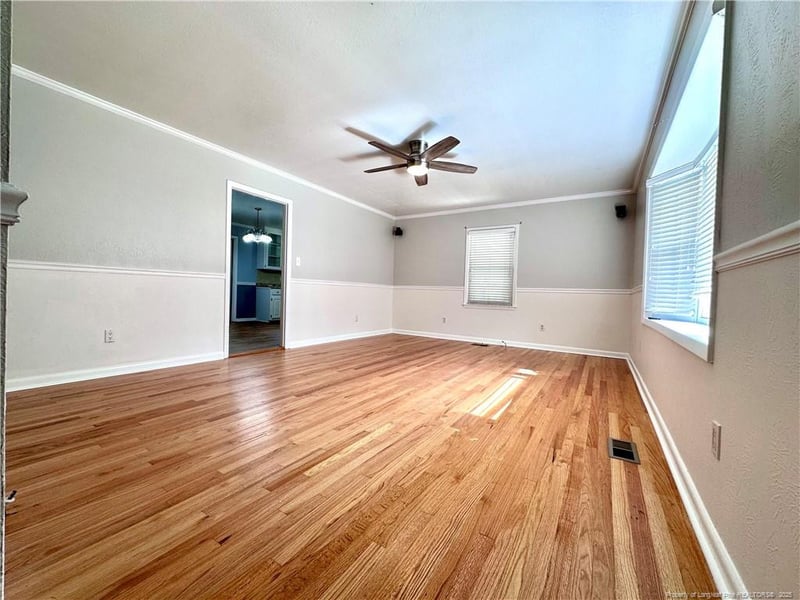 1413 Skycrest Dr, Fayetteville, NC 28348