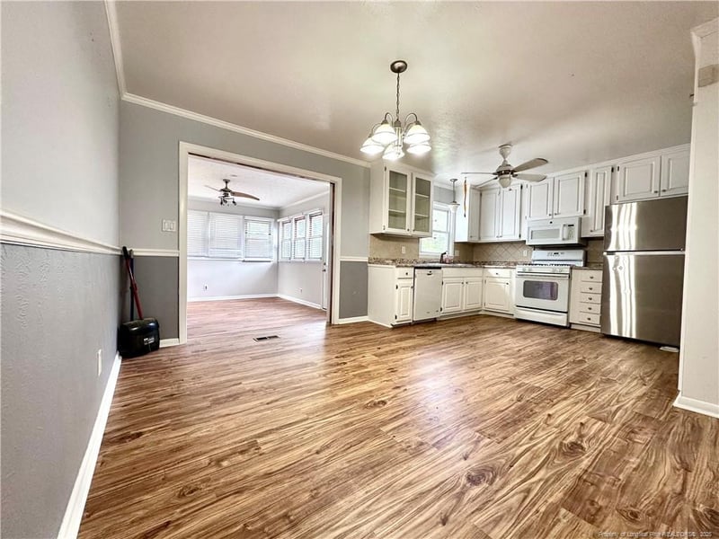 1413 Skycrest Dr, Fayetteville, NC 28348