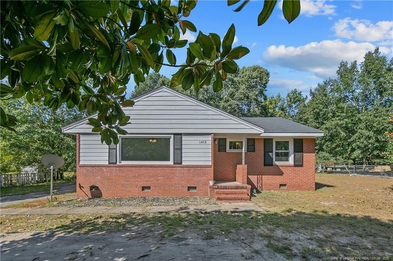 1413 Stansfield Dr, Fayetteville, NC 28303