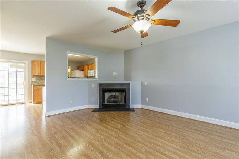 1414 Collins Dr, Burlington, NC 27215