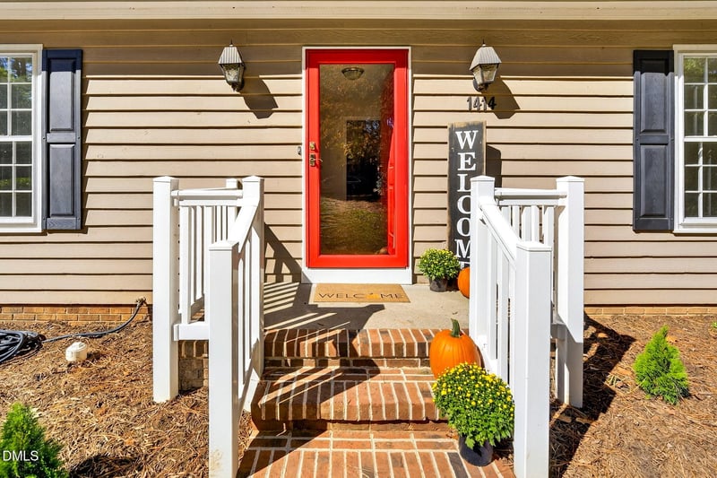 1414 Debra Dr, Cary, NC 27511