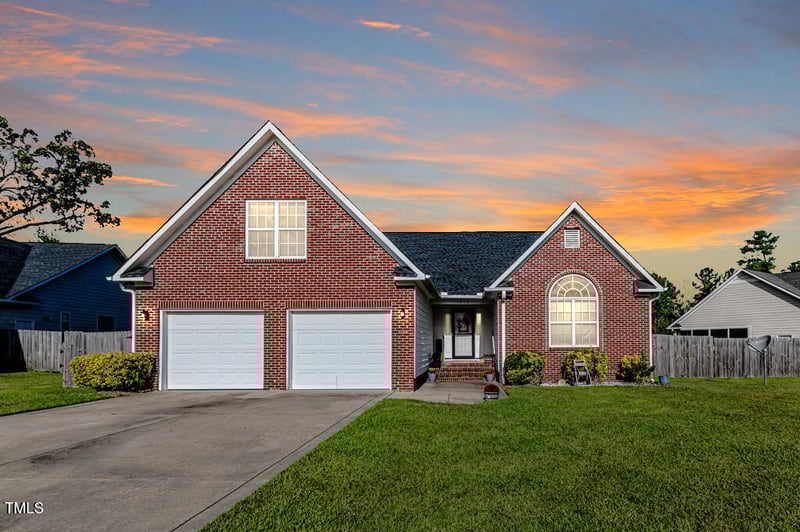 1414 Grundy Pl, Fayetteville, NC 28314