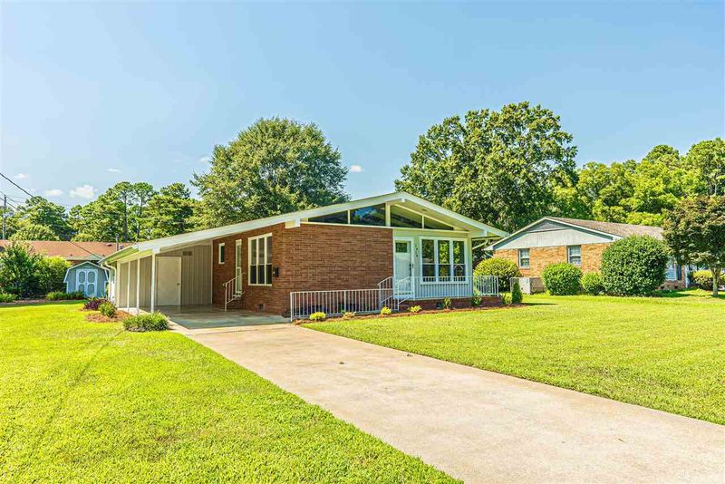 1414 Kennon Rd, Garner, NC 27529