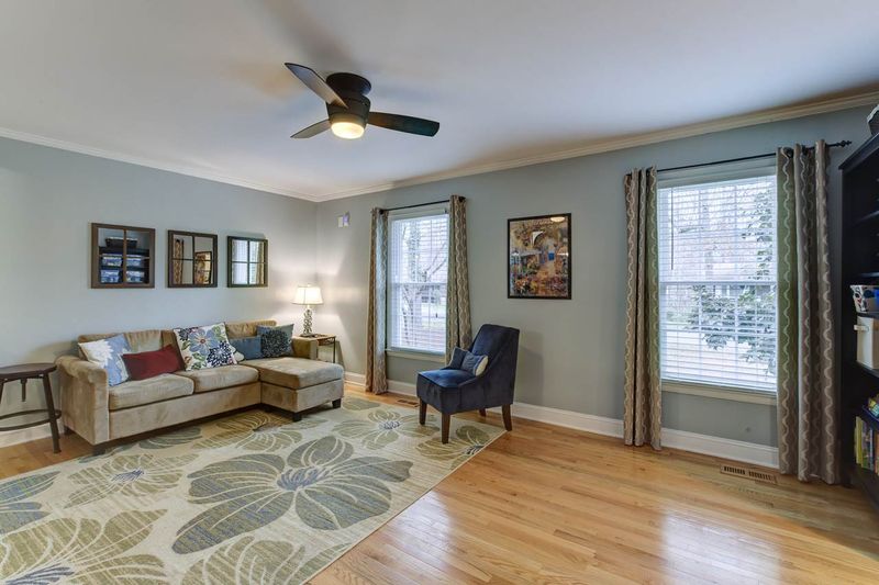 1414 Laughridge Dr, Cary, NC 27511