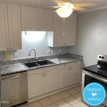 1414 Old Lystra Rd #3, Chapel Hill, NC 27517