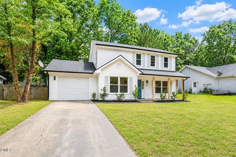 1414 Ravensthorpe Dr, Fuquay Varina, NC 27526