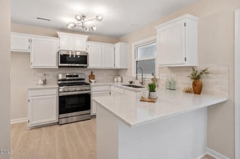1414 Ravensthorpe Dr, Fuquay Varina, NC 27526